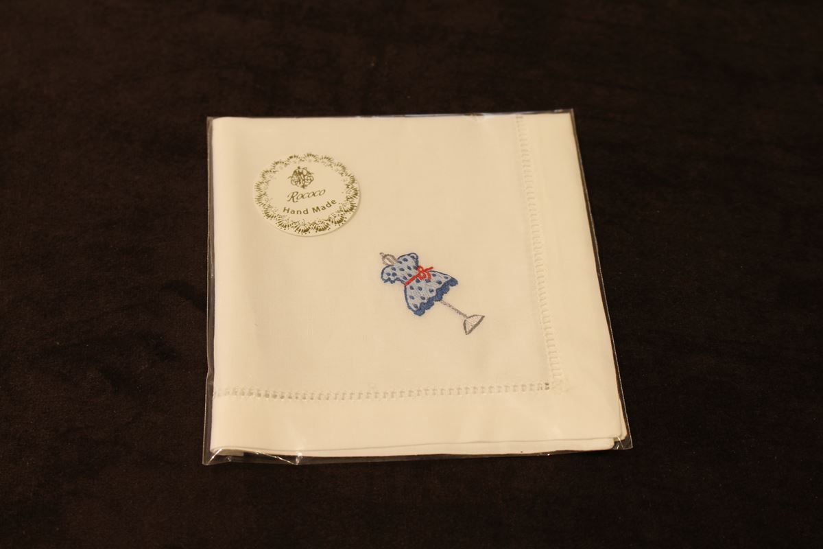 Handkerchief dress form