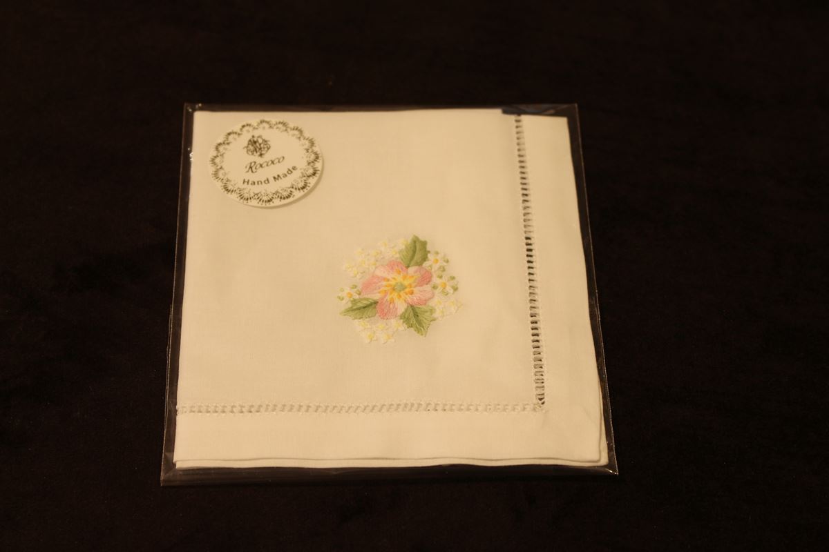 Handkerchief flower