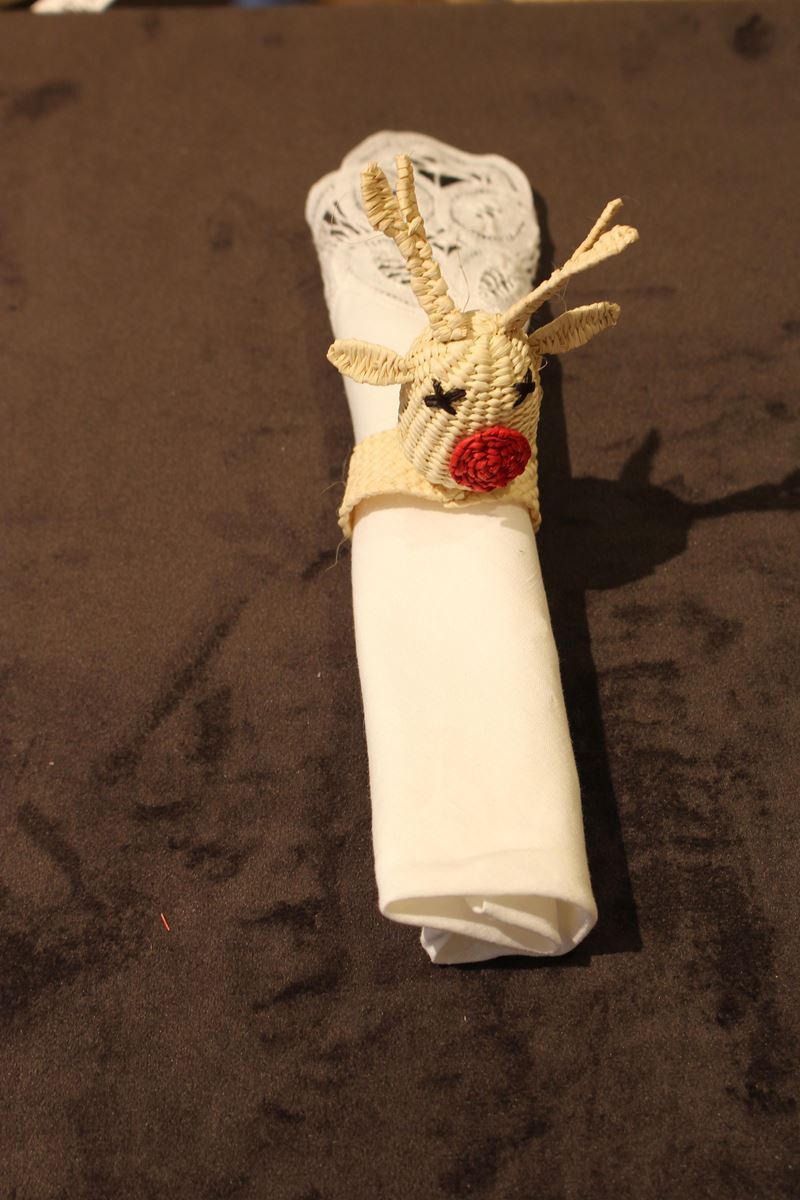 Napkin ring reindeer cream